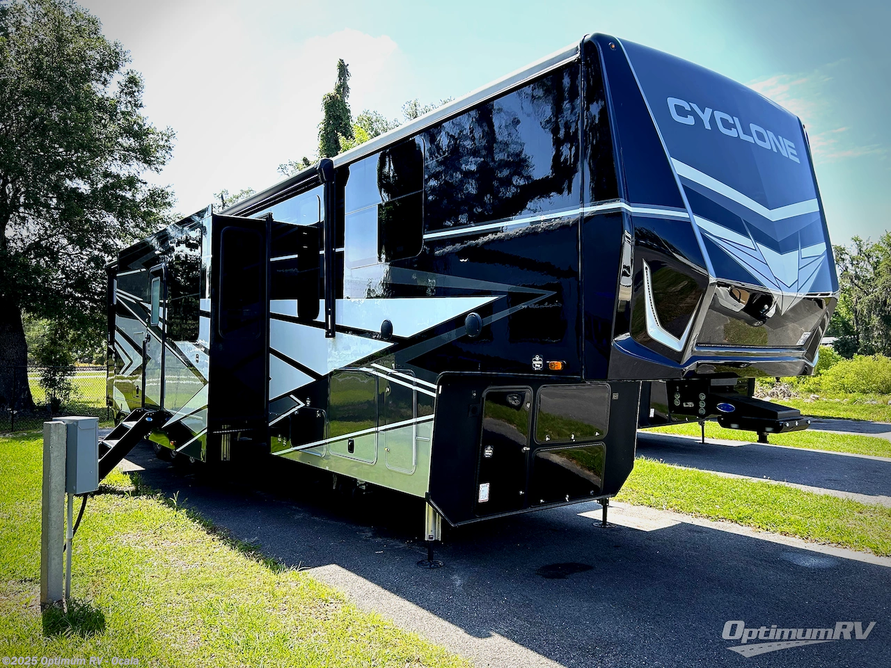 Email now about this 2025 Heartland Cyclone 4006! New 2025 Heartland Cyclone 4006 available in Ocala, Florida