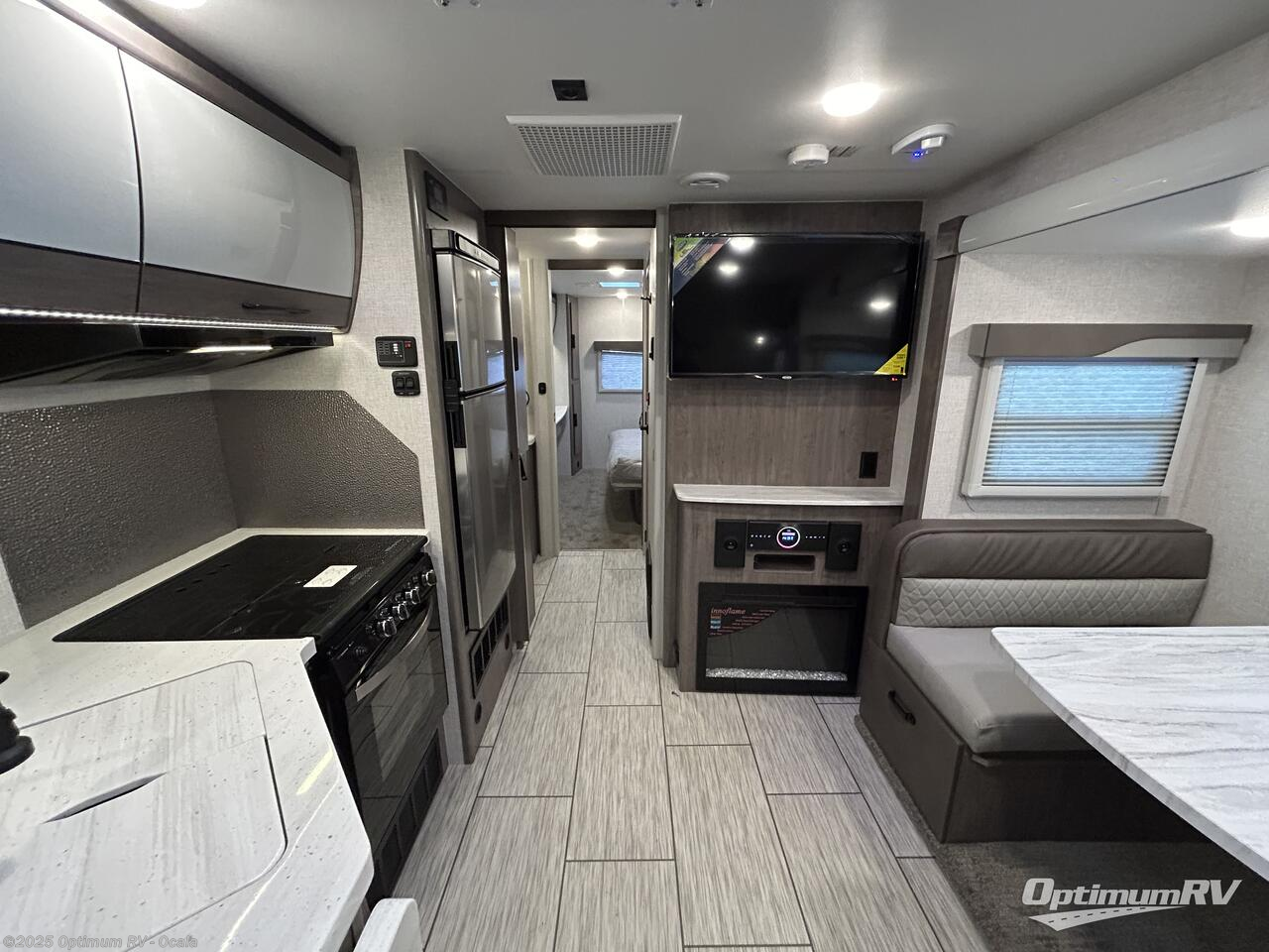 New 2025 Lance Lance Travel Trailers 2465 available in Ocala, Florida