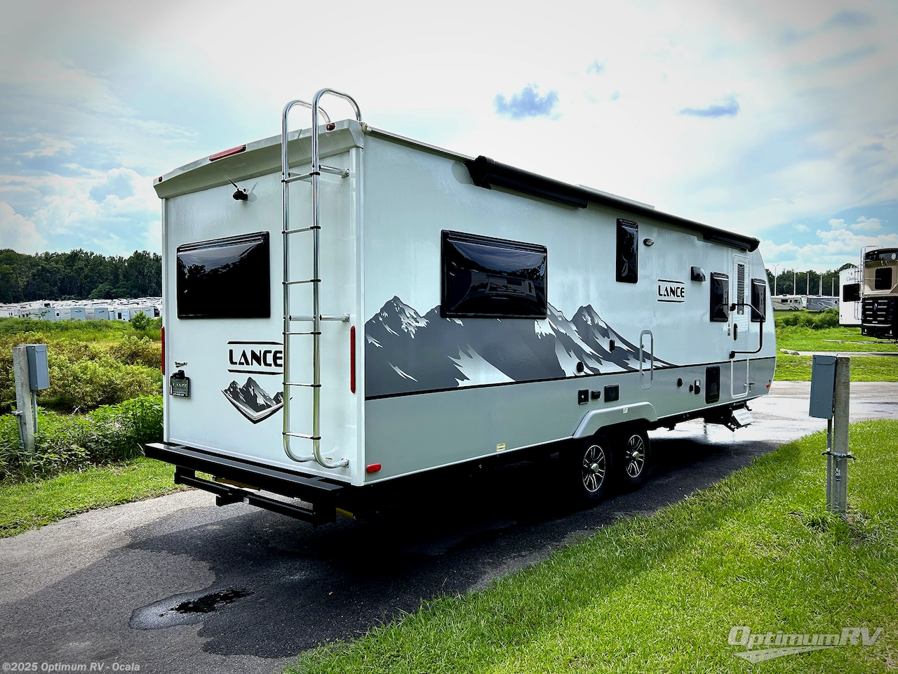 Call now about this 2025 Lance Lance Travel Trailers 2465! 2025 Lance Lance Travel Trailers 2465 - New Travel Trailer For Sale by Optimum RV - Ocala in Ocala, Florida features Awning, Slideout