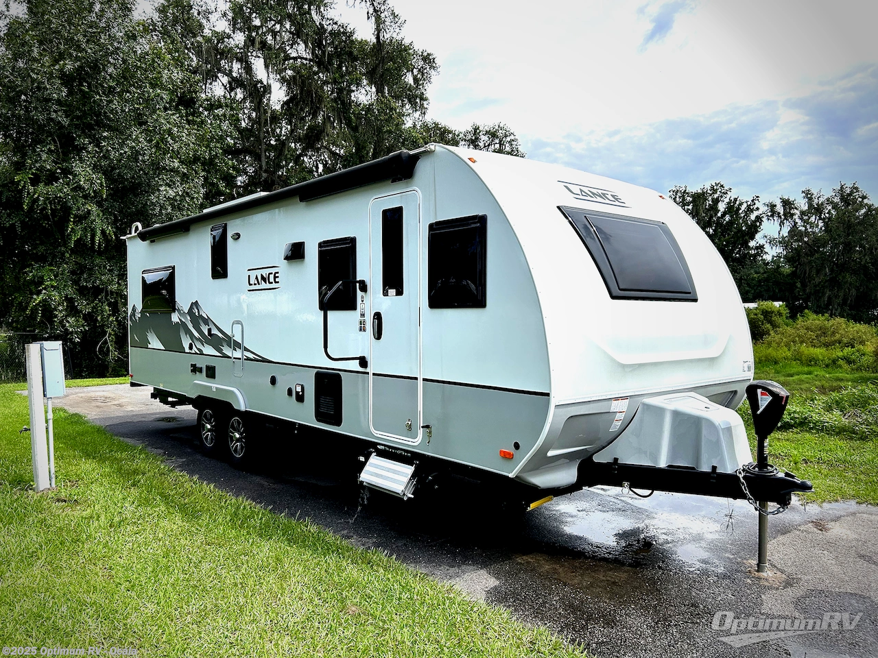 Email now about this 2025 Lance Lance Travel Trailers 2465! New 2025 Lance Lance Travel Trailers 2465 available in Ocala, Florida