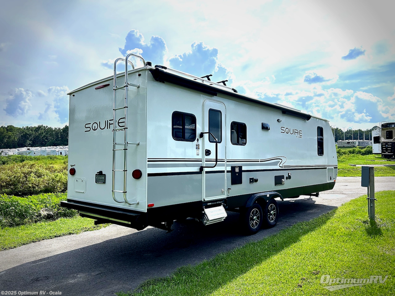 Call now about this 2025 Lance Squire SQ26! 2025 Lance Squire SQ26 - New Travel Trailer For Sale by Optimum RV - Ocala in Ocala, Florida features Slideout