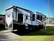 Call now about this 2021 Keystone Fuzion 373! 2021 Keystone Fuzion 373 - Used Fifth Wheel For Sale by Optimum RV - Ocala in Ocala, Florida features Slideout, Awning