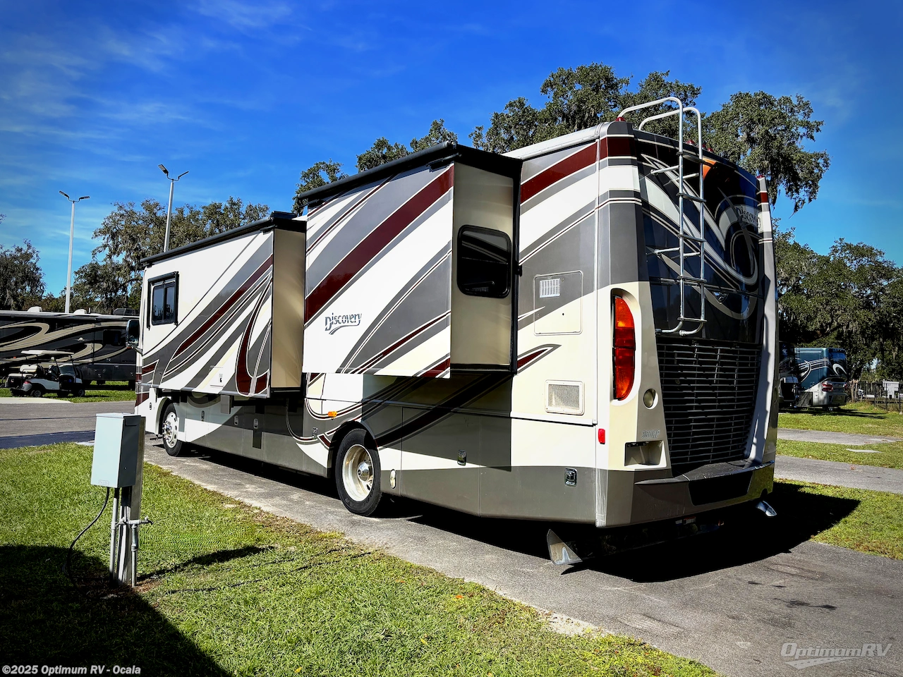 Contact us now about this 2012 Fleetwood Discovery 36J! 2012 Discovery 36J by Fleetwood from Optimum RV - Ocala in Ocala, Florida