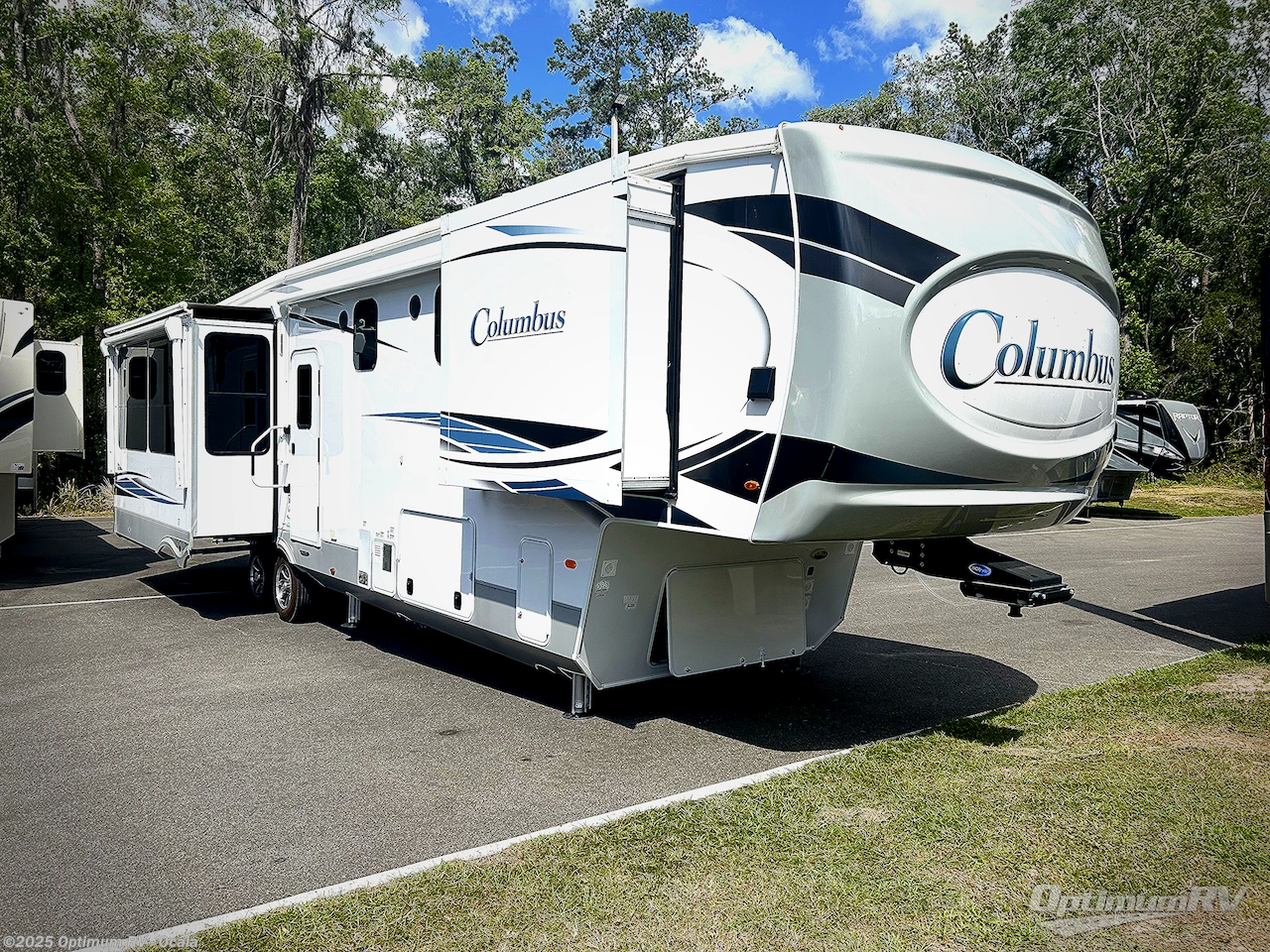 Email now about this 2022 Palomino Columbus C-Series 382FBC! Used 2022 Palomino Columbus C-Series 382FBC available in Ocala, Florida
