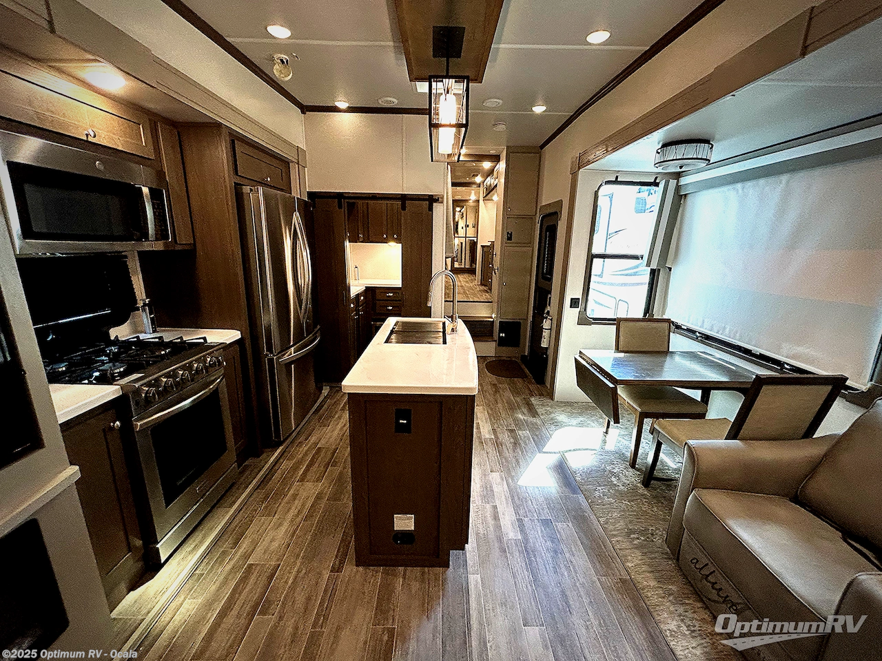 Contact us now about this 2022 Palomino Columbus C-Series 382FBC! 2022 Columbus C-Series 382FBC by Palomino from Optimum RV - Ocala in Ocala, Florida