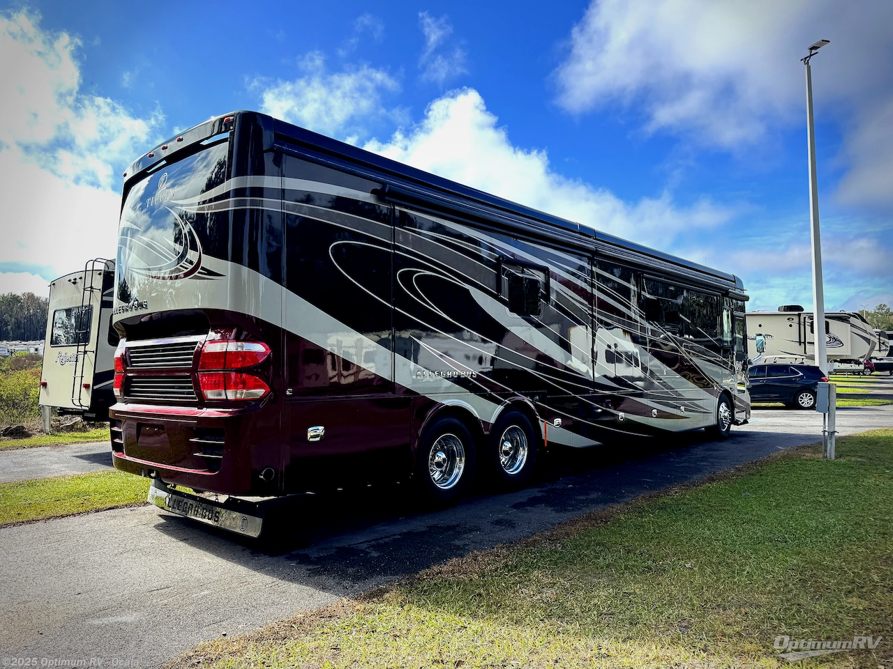 Call now about this 2017 Tiffin Allegro Bus 45 OPP! 2017 Tiffin Allegro Bus 45 OPP - Used Class A For Sale by Optimum RV - Ocala in Ocala, Florida features Slideout
