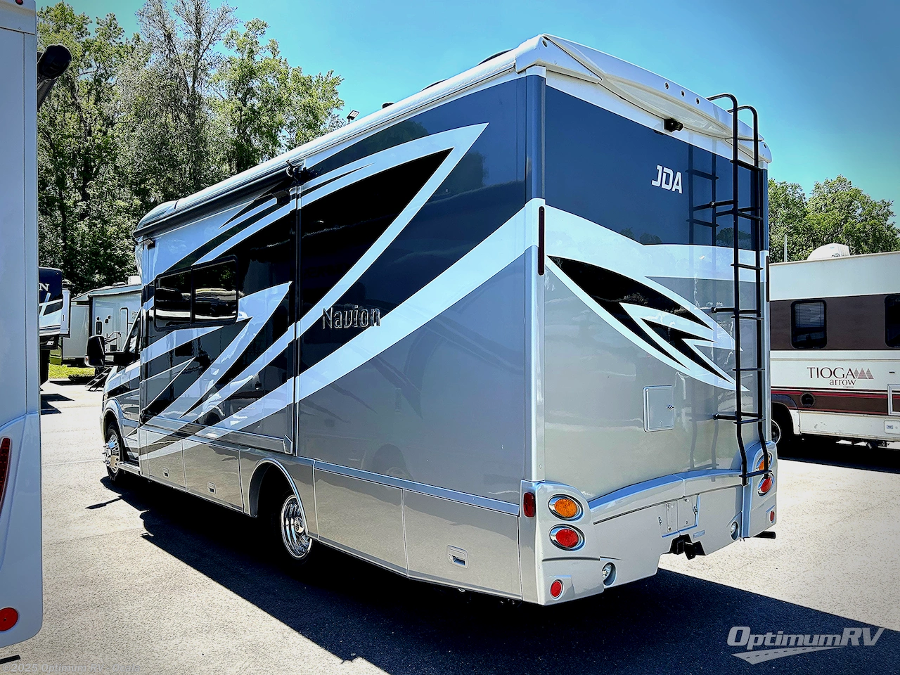 Contact us now about this 2016 Itasca Navion 24J! 2016 Navion 24J by Itasca from Optimum RV - Ocala in Ocala, Florida