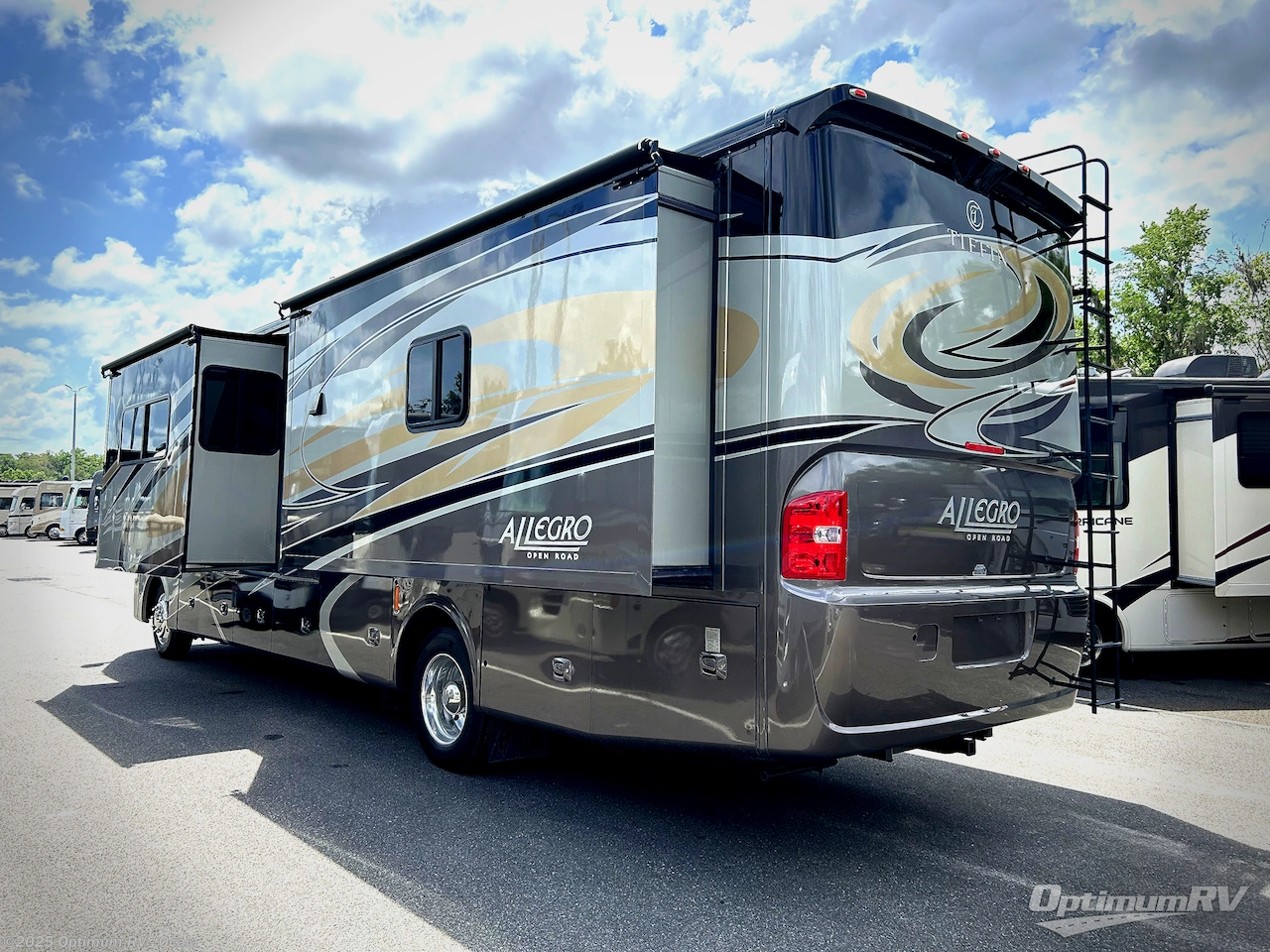 Contact us now about this 2016 Tiffin Allegro 34 PA! 2016 Allegro 34 PA by Tiffin from Optimum RV - Ocala in Ocala, Florida