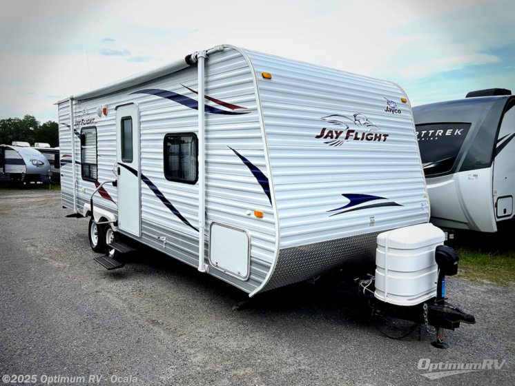 Email now about this 2011 Jayco Jay Flight 22FB! Used 2011 Jayco Jay Flight 22FB available in Ocala, Florida