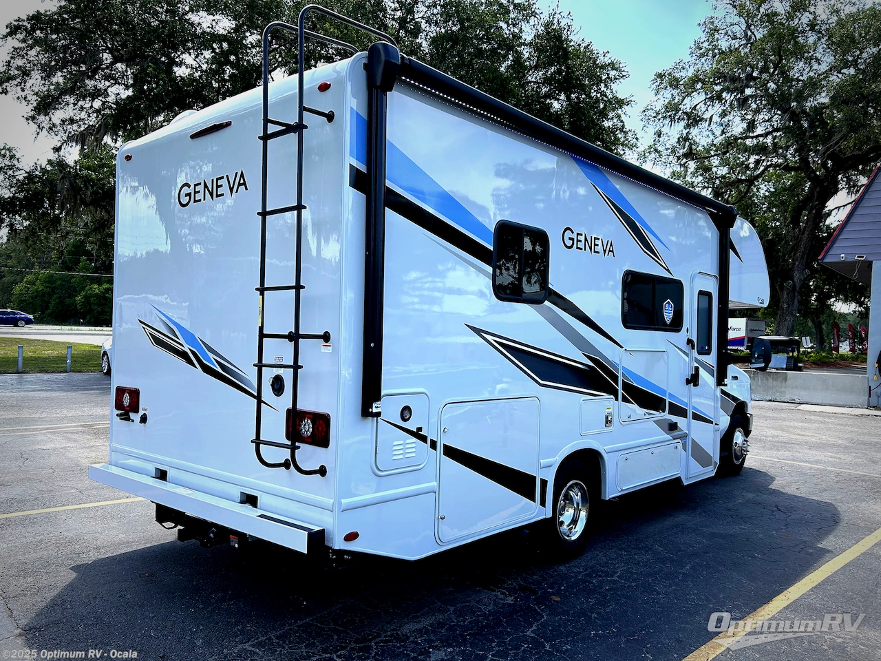 Call now about this 2023 Thor Geneva 25VA! 2023 Thor Geneva 25VA - Used Class C For Sale by Optimum RV - Ocala in Ocala, Florida features Slideout, Awning