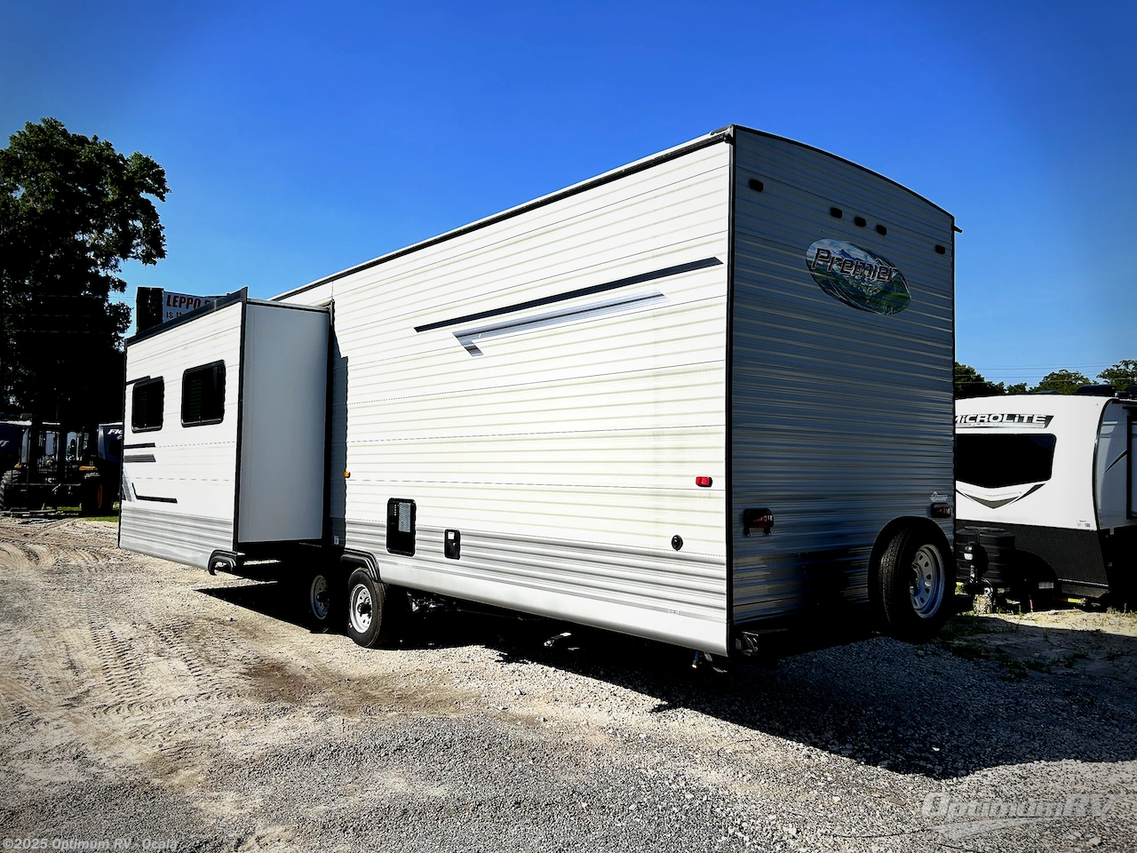 Contact us now about this 2025 HL Enterprise Hy-Line HY38! 2025 Hy-Line HY38 by HL Enterprise from Optimum RV - Ocala in Ocala, Florida