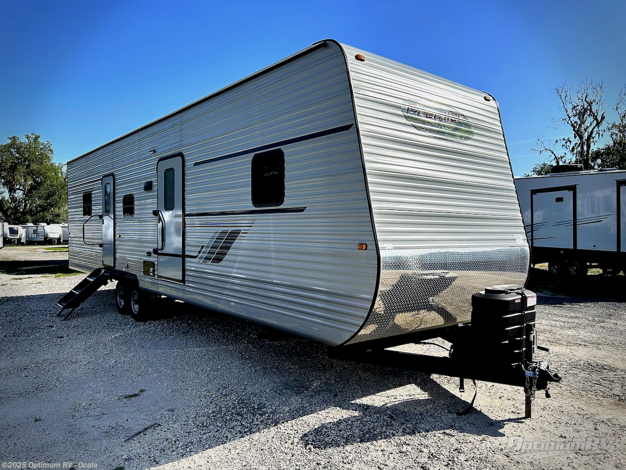 Email now about this 2025 HL Enterprise Hy-Line HY38! New 2025 HL Enterprise Hy-Line HY38 available in Ocala, Florida