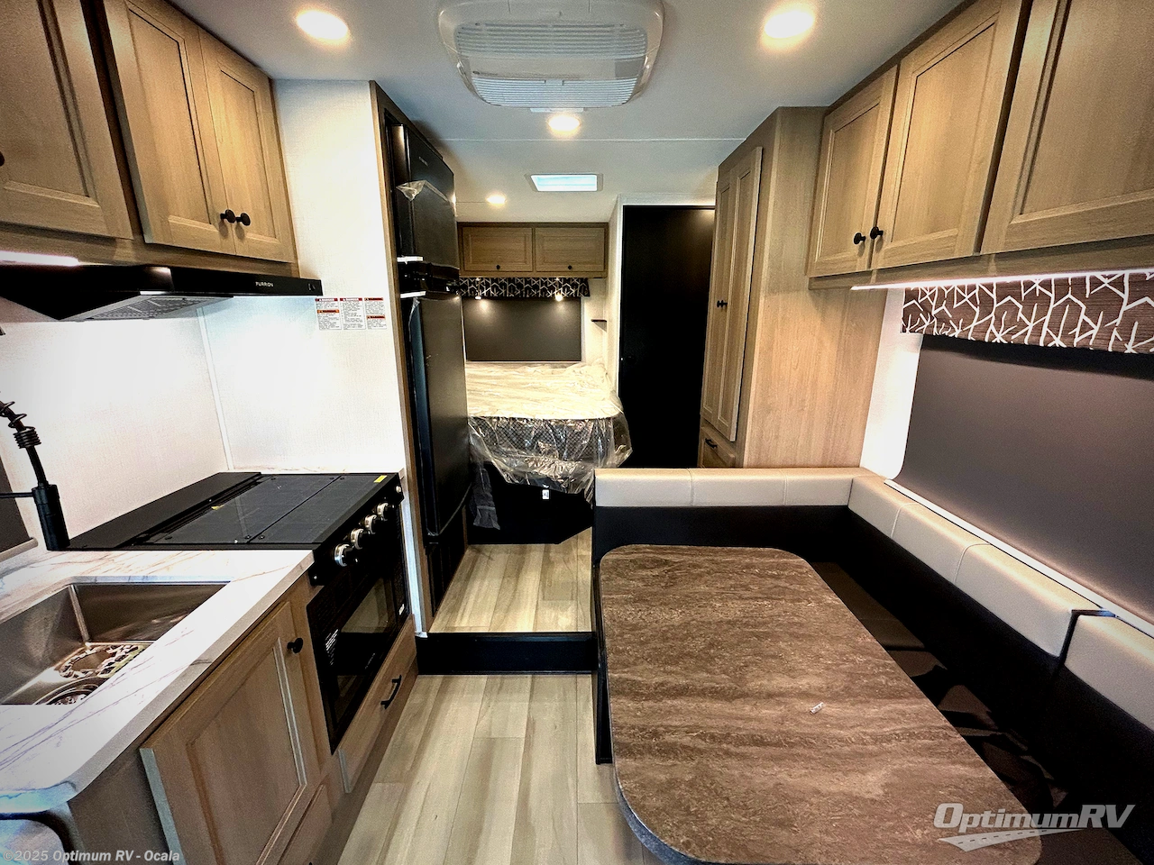 New 2026 Forest River Sunseeker 2350ALEF available in Ocala, Florida