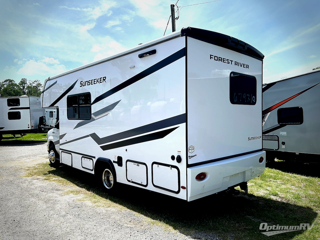 Call now about this 2026 Forest River Sunseeker 2350ALEF! 2026 Forest River Sunseeker 2350ALEF - New Class C For Sale by Optimum RV - Ocala in Ocala, Florida