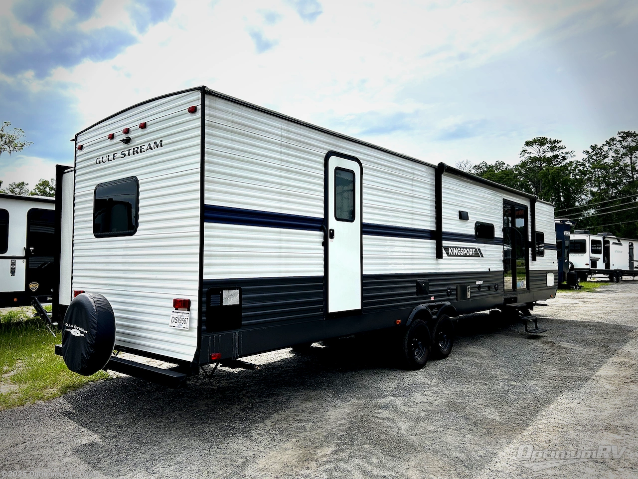 Call now about this 2024 Gulf Stream Kingsport Supreme Series 36FRSG! 2024 Gulf Stream Kingsport Supreme Series 36FRSG - Used Travel Trailer For Sale by Optimum RV - Ocala in Ocala, Florida features Slideout, Awning