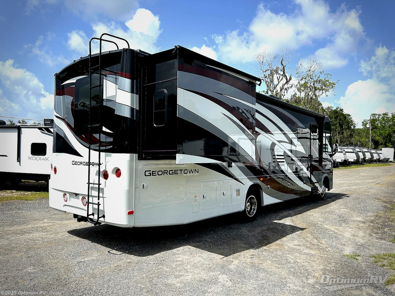 Call now about this 2019 Forest River Georgetown 5 Series 31L5! 2019 Forest River Georgetown 5 Series 31L5 - Used Class A For Sale by Optimum RV - Ocala in Ocala, Florida features Awning, Slideout