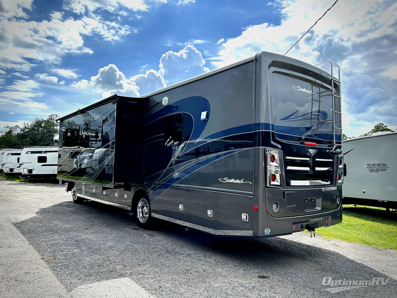 Contact us now about this 2022 Fleetwood Southwind 35K! 2022 Southwind 35K by Fleetwood from Optimum RV - Ocala in Ocala, Florida