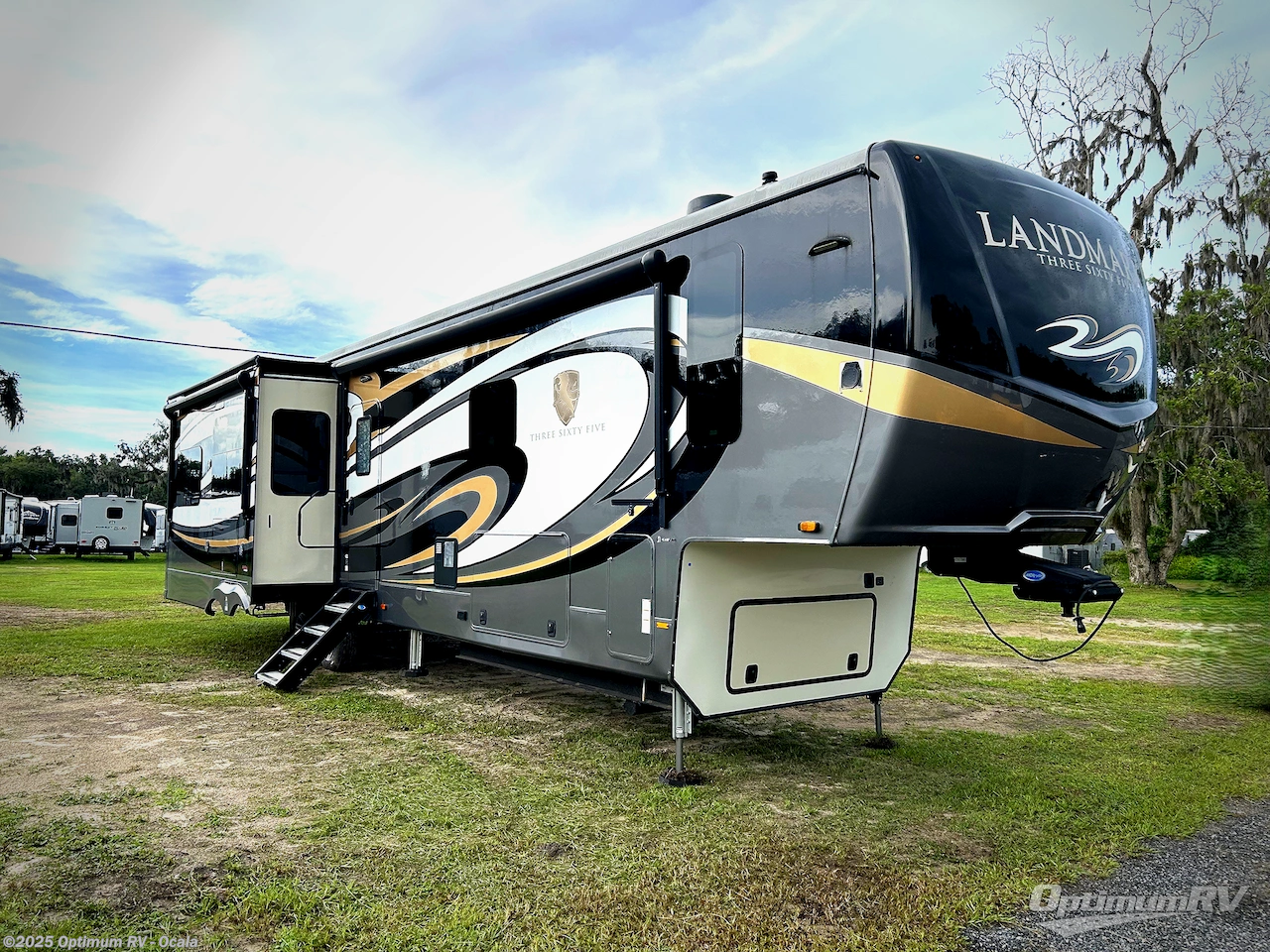 Email now about this 2021 Heartland Landmark Newport! Used 2021 Heartland Landmark Newport available in Ocala, Florida