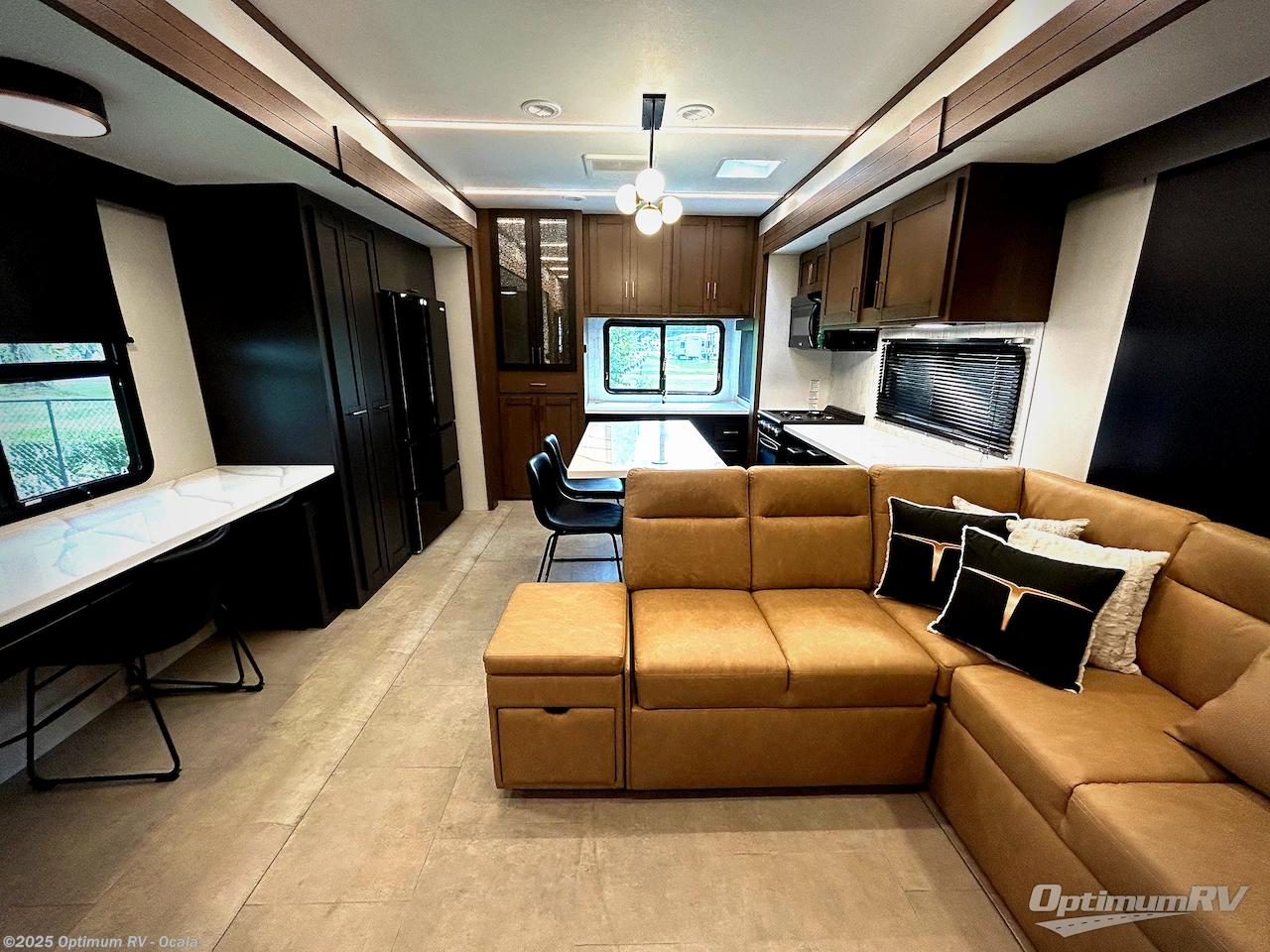 Call now about this 2025 Heartland Bighorn 391MFB! 2025 Heartland Bighorn 391MFB - Used Fifth Wheel For Sale by Optimum RV - Ocala in Ocala, Florida features Awning, Slideout