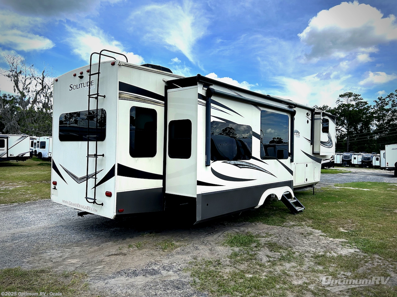 Call now about this 2019 Grand Design Solitude 385GK! 2019 Grand Design Solitude 385GK - Used Fifth Wheel For Sale by Optimum RV - Ocala in Ocala, Florida features Awning, Slideout