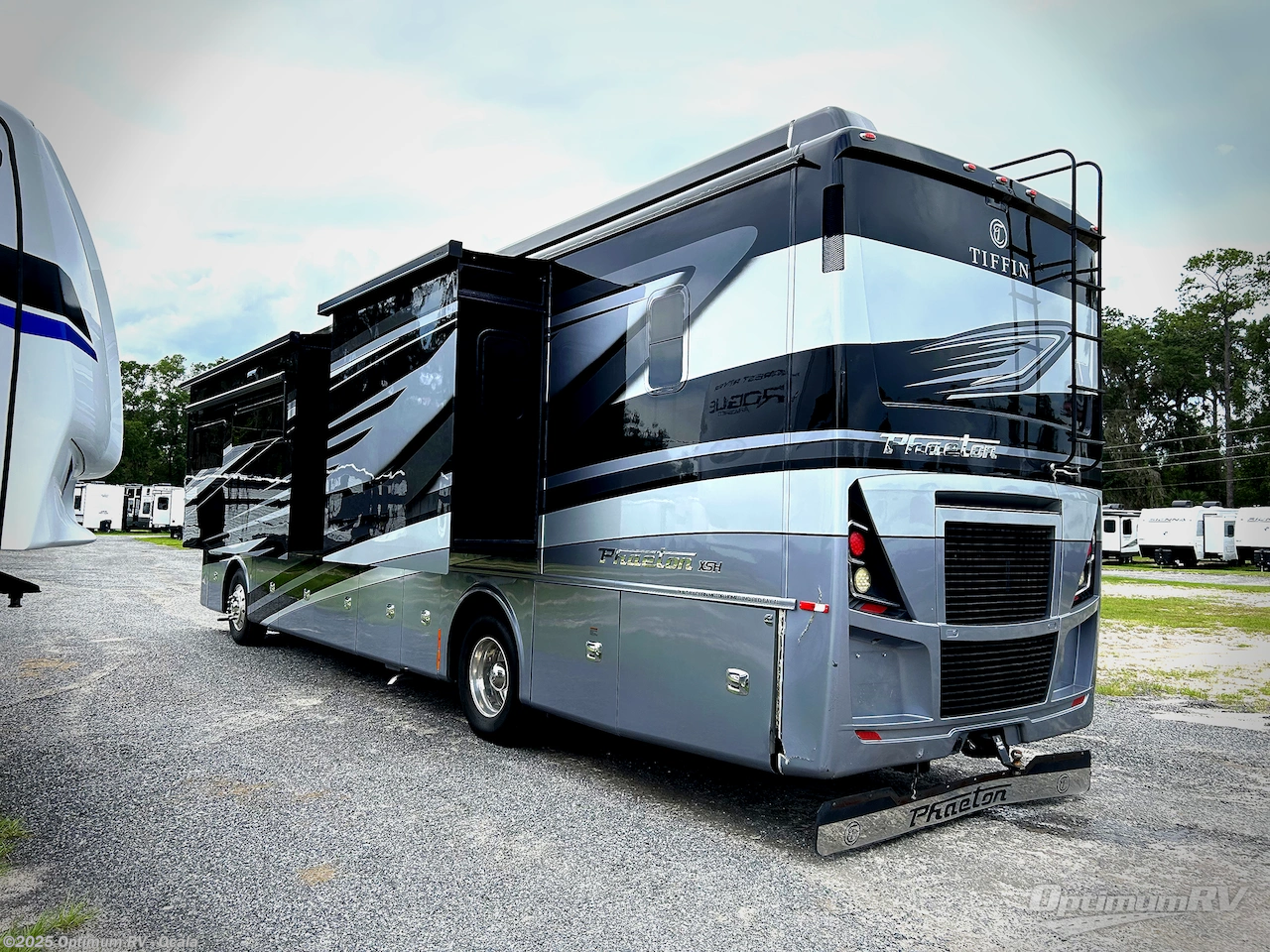 Contact us now about this 2021 Tiffin Phaeton 40IH! 2021 Phaeton 40IH by Tiffin from Optimum RV - Ocala in Ocala, Florida