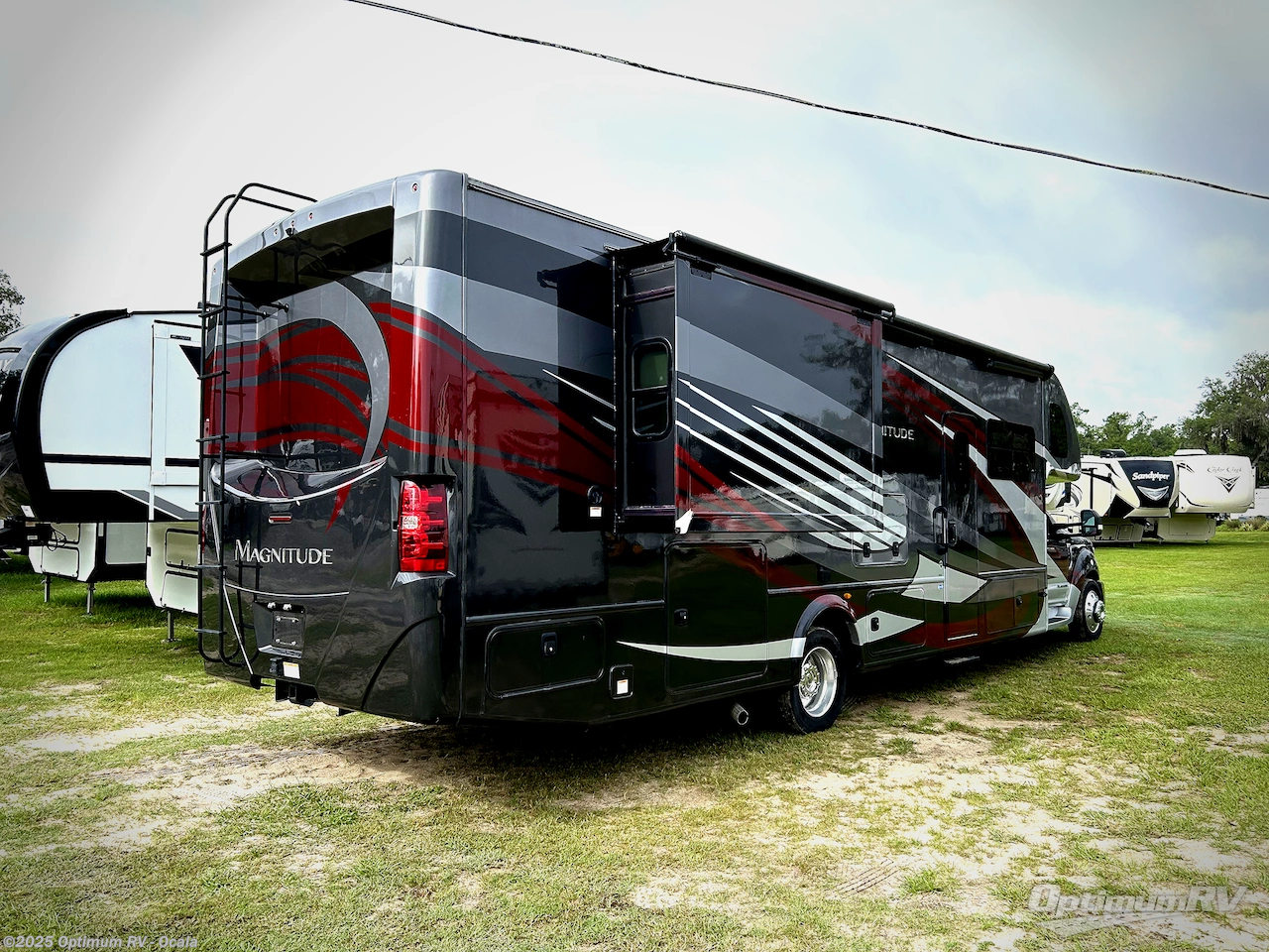 Contact us now about this 2021 Thor Magnitude BH35! 2021 Magnitude BH35 by Thor from Optimum RV - Ocala in Ocala, Florida