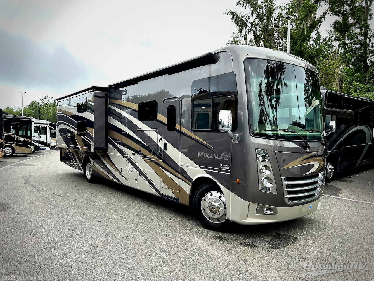 Email now about this 2019 Thor Miramar 37.1! Used 2019 Thor Miramar 37.1 available in Ocala, Florida