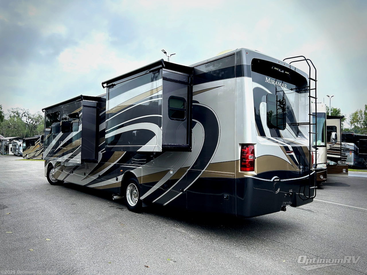 Contact us now about this 2019 Thor Miramar 37.1! 2019 Miramar 37.1 by Thor from Optimum RV - Ocala in Ocala, Florida
