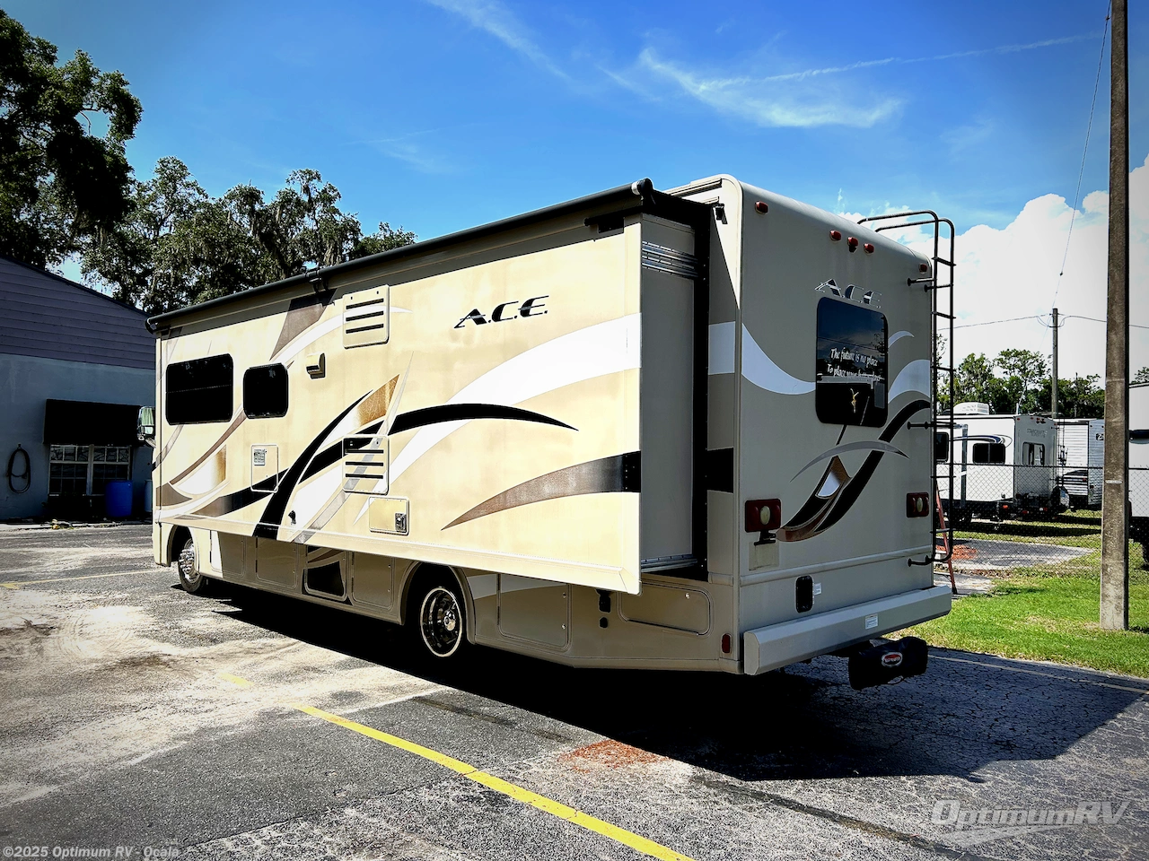 Contact us now about this 2017 Thor ACE 29.3! 2017 ACE 29.3 by Thor from Optimum RV - Ocala in Ocala, Florida