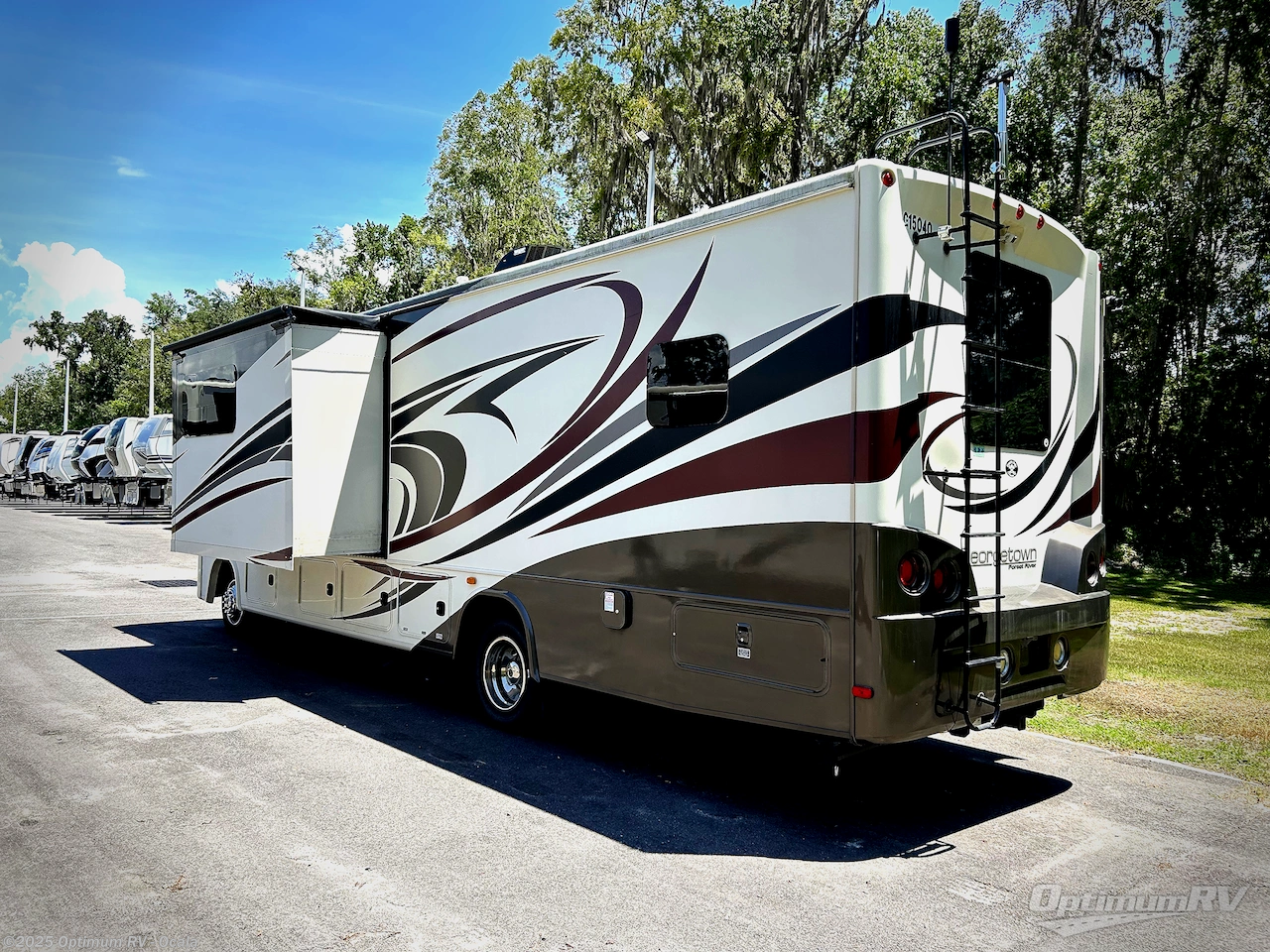 Contact us now about this 2015 Forest River Georgetown 310DS! 2015 Georgetown 310DS by Forest River from Optimum RV - Ocala in Ocala, Florida