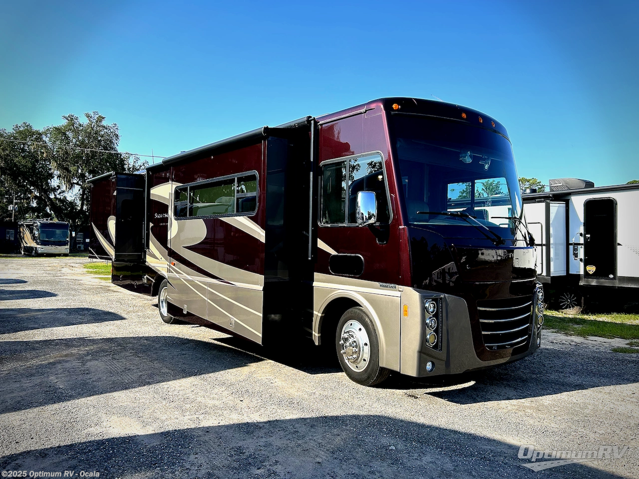 Email now about this 2017 Winnebago Sightseer 33C! Used 2017 Winnebago Sightseer 33C available in Ocala, Florida