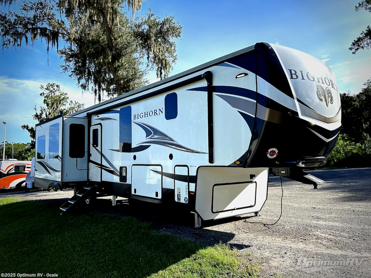 Email now about this 2021 Heartland Bighorn 3870FB! Used 2021 Heartland Bighorn 3870FB available in Ocala, Florida