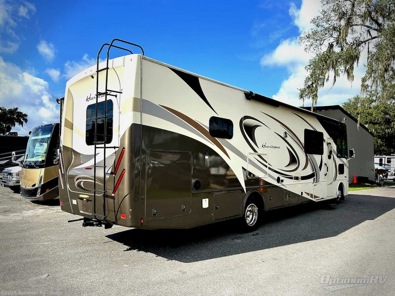 Call now about this 2018 Thor Hurricane 34P! 2018 Thor Hurricane 34P - Used Class A For Sale by Optimum RV - Ocala in Ocala, Florida features Slideout, Awning