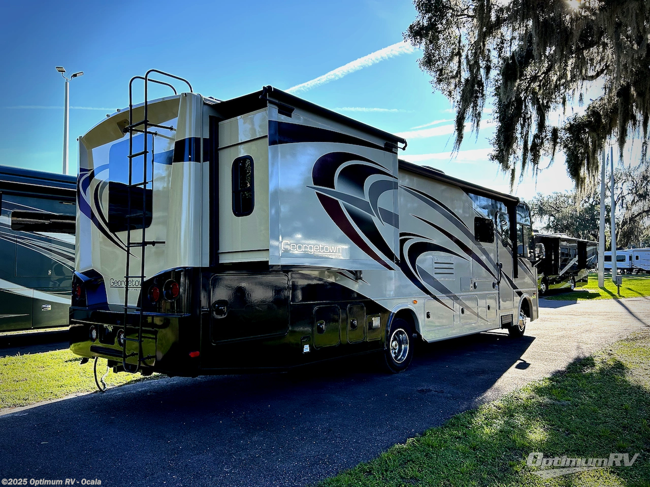 Call now about this 2018 Forest River Georgetown 5 Series 31L5! 2018 Forest River Georgetown 5 Series 31L5 - Used Class A For Sale by Optimum RV - Ocala in Ocala, Florida features Slideout, Awning