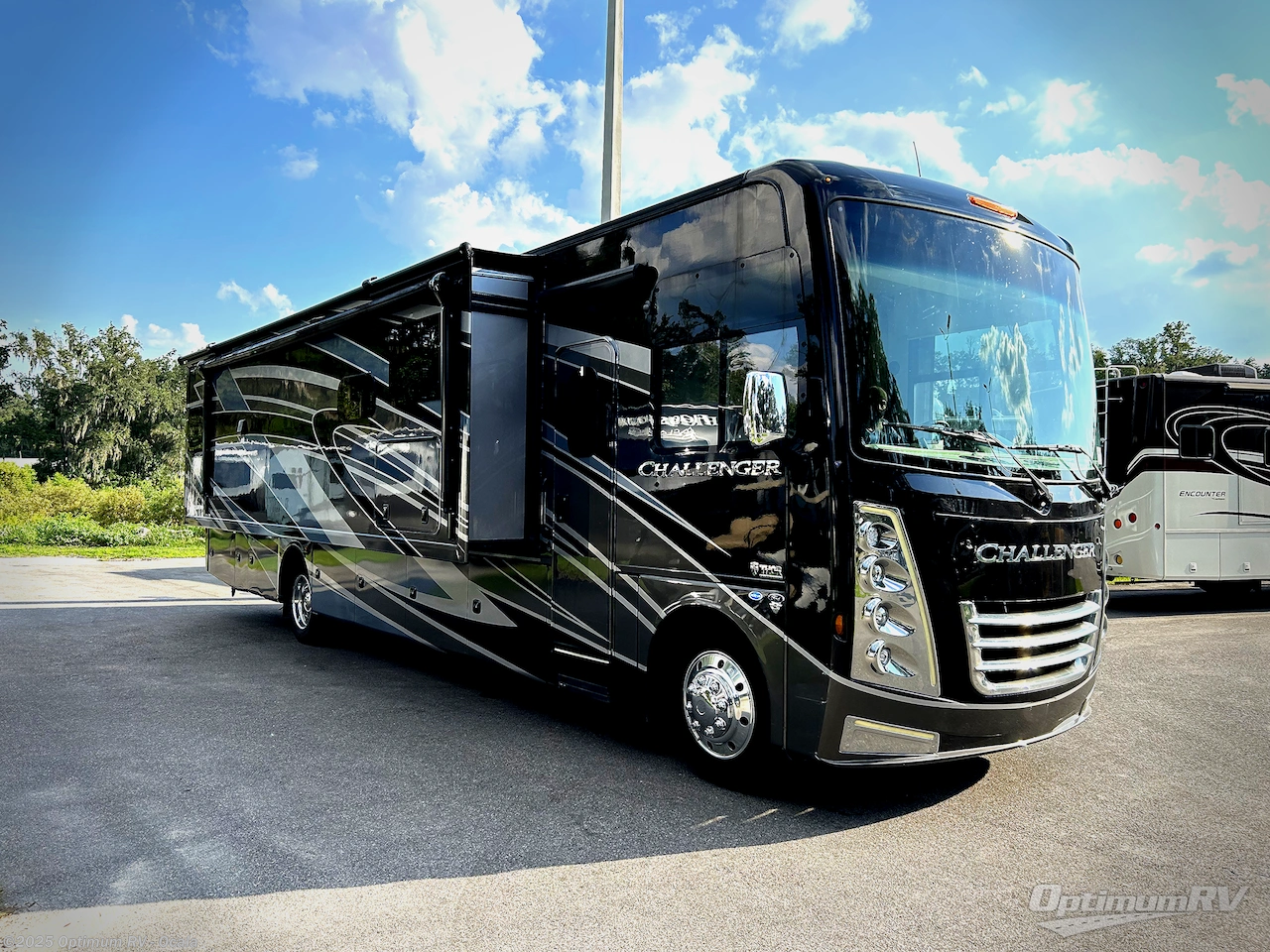 Email now about this 2023 Thor Challenger 37FH! Used 2023 Thor Challenger 37FH available in Ocala, Florida