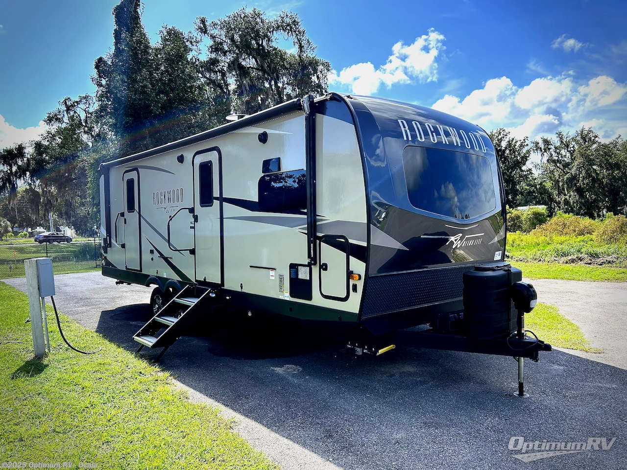 Email now about this 2023 Forest River Rockwood Ultra Lite 2608BS! Used 2023 Forest River Rockwood Ultra Lite 2608BS available in Ocala, Florida