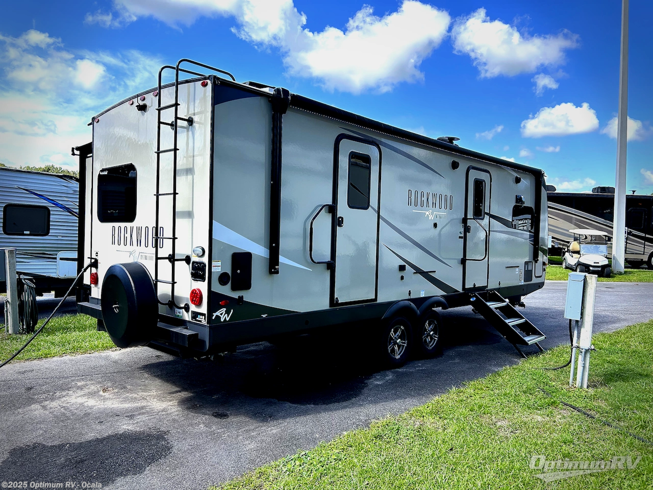 Call now about this 2023 Forest River Rockwood Ultra Lite 2608BS! 2023 Forest River Rockwood Ultra Lite 2608BS - Used Travel Trailer For Sale by Optimum RV - Ocala in Ocala, Florida features Awning, Slideout