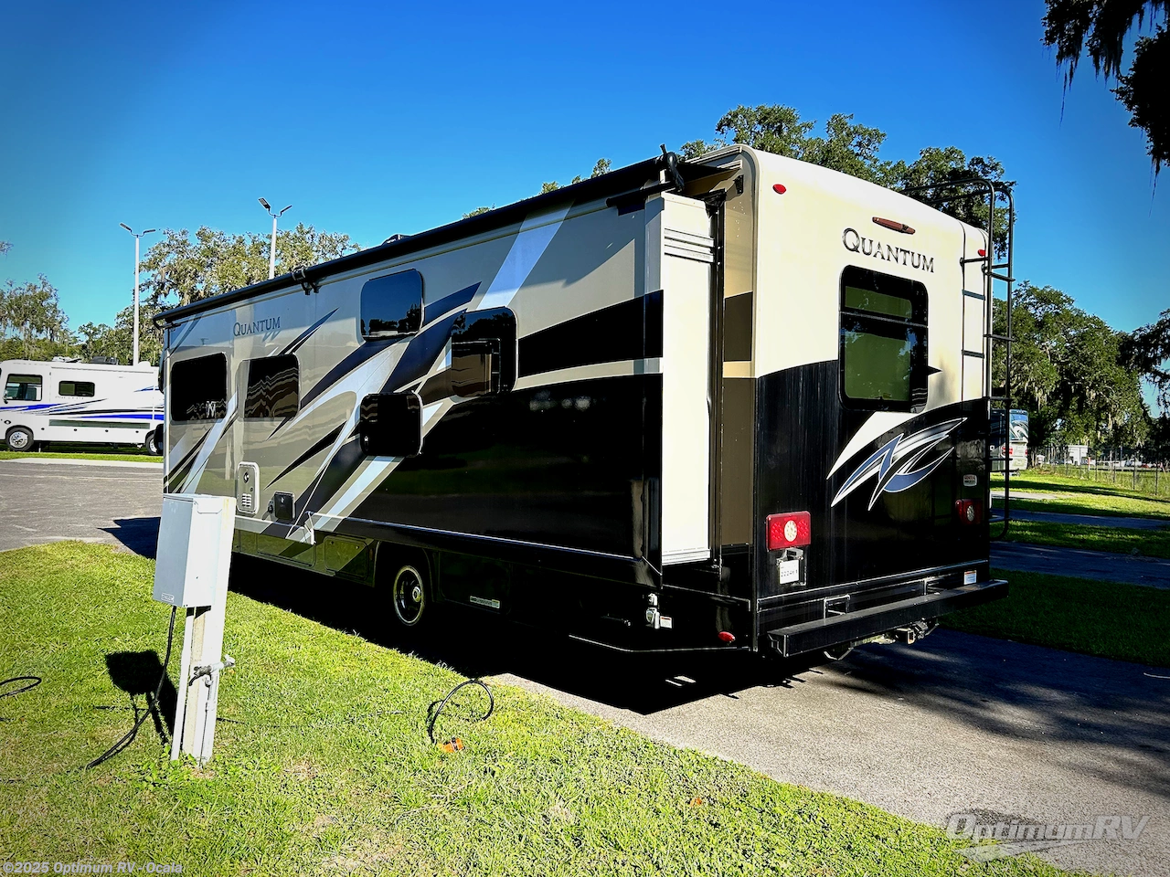 Contact us now about this 2021 Thor Quantum LF31! 2021 Quantum LF31 by Thor from Optimum RV - Ocala in Ocala, Florida