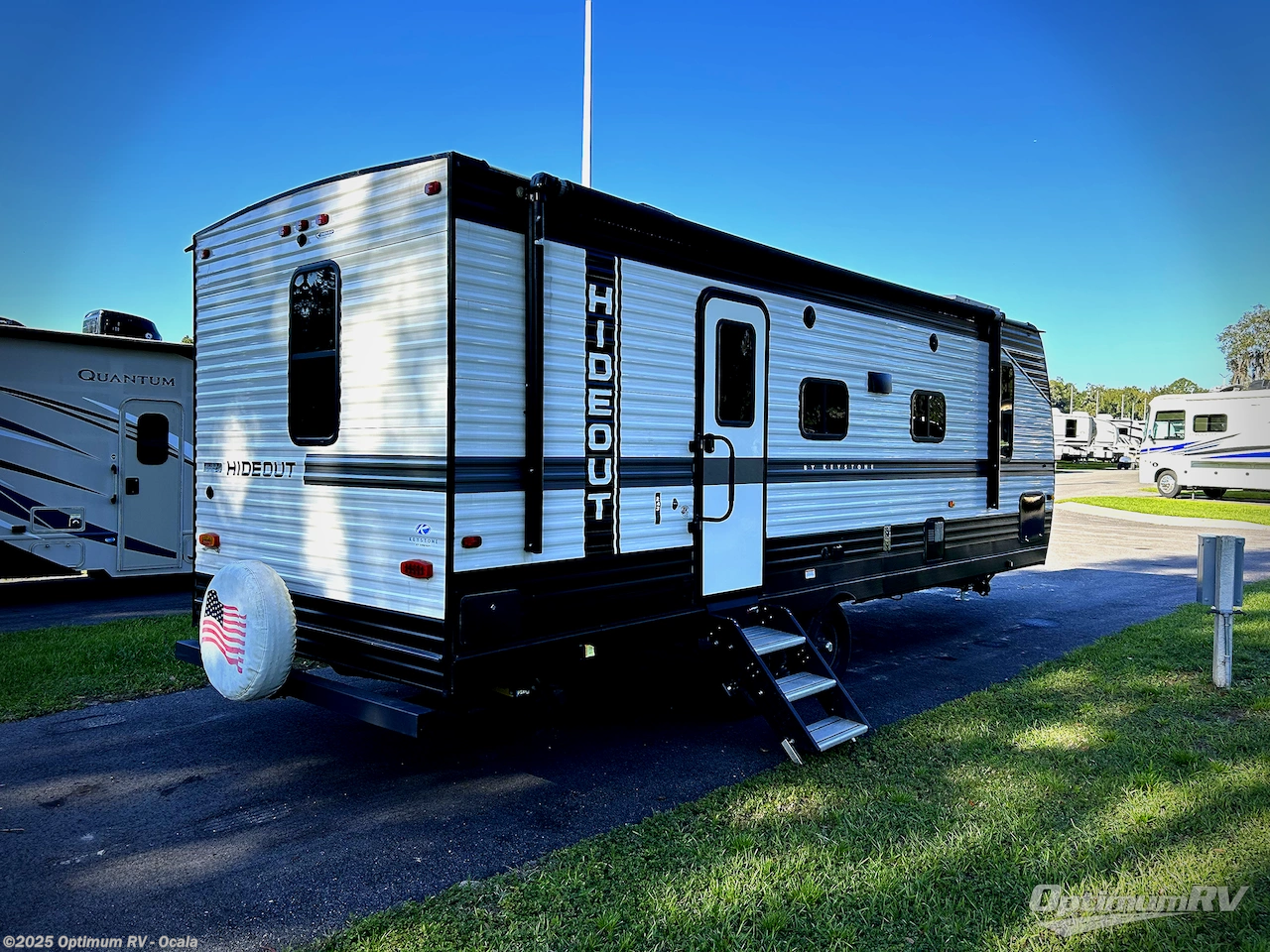 Call now about this 2022 Keystone Hideout 243RB! 2022 Keystone Hideout 243RB - Used Travel Trailer For Sale by Optimum RV - Ocala in Ocala, Florida features Slideout, Awning