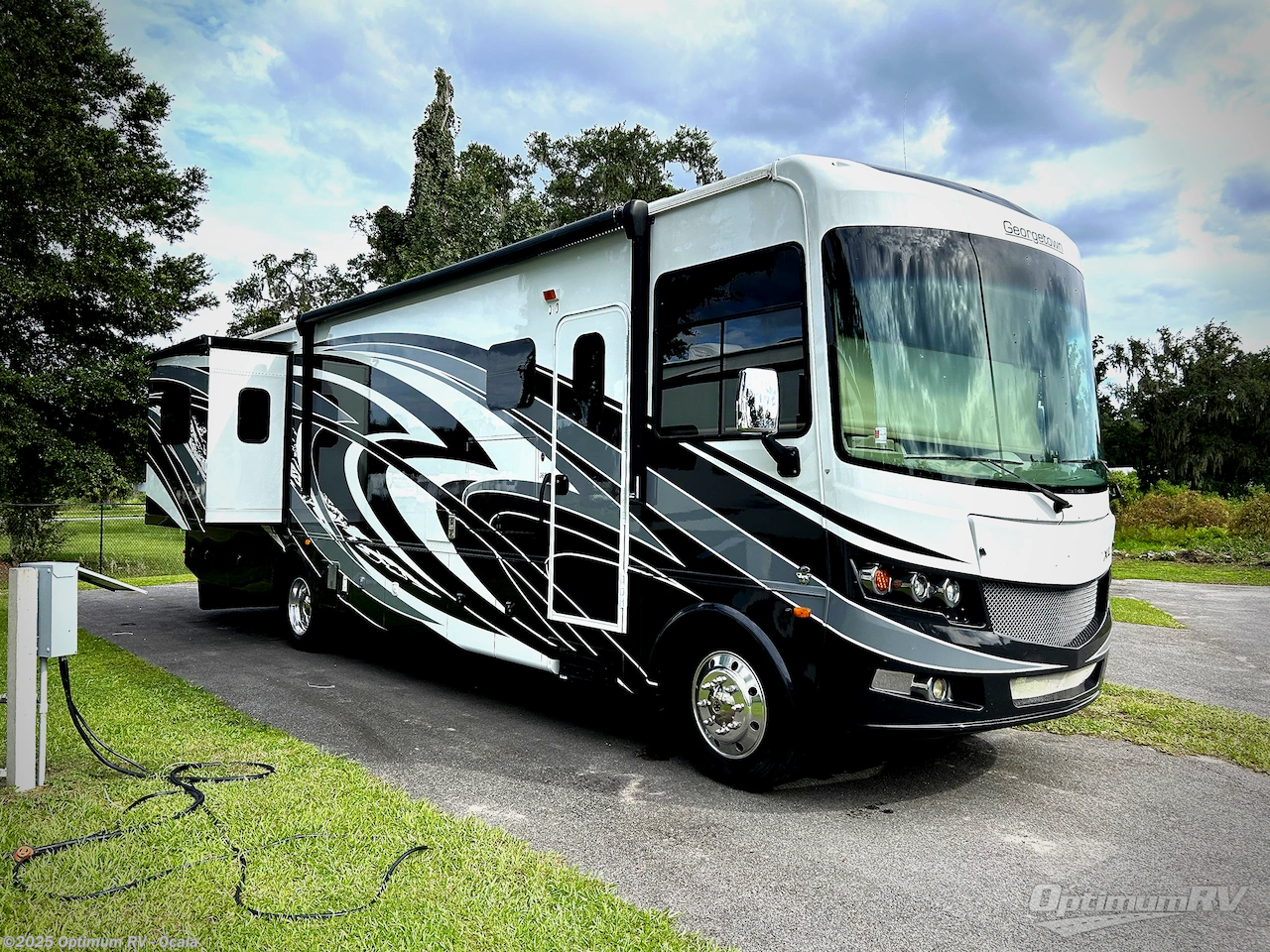 Email now about this 2019 Forest River Georgetown XL 369DS! Used 2019 Forest River Georgetown XL 369DS available in Ocala, Florida