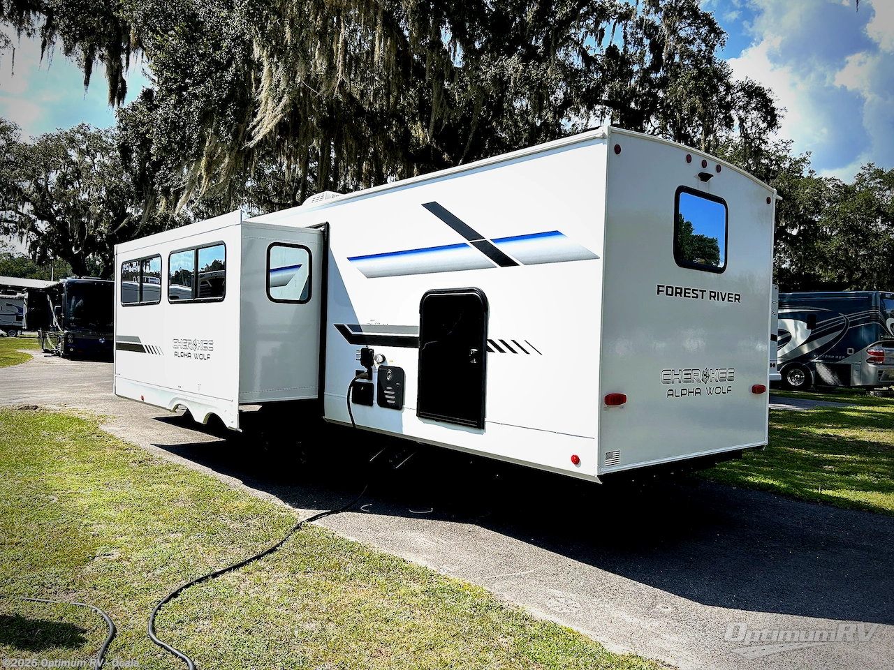 Contact us now about this 2026 Forest River Cherokee Alpha Wolf 29TB! 2026 Cherokee Alpha Wolf 29TB by Forest River from Optimum RV - Ocala in Ocala, Florida