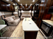 Used 2017 Vanleigh Vilano 325RL available in Ocala, Florida