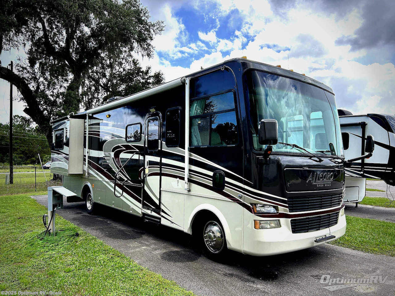 Email now about this 2006 Tiffin Allegro 32 BA! Used 2006 Tiffin Allegro 32 BA available in Ocala, Florida