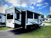 Call now about this 2022 K-Z Durango D333RLT! 2022 K-Z Durango D333RLT - Used Fifth Wheel For Sale by Optimum RV - Ocala in Ocala, Florida features Slideout, Awning
