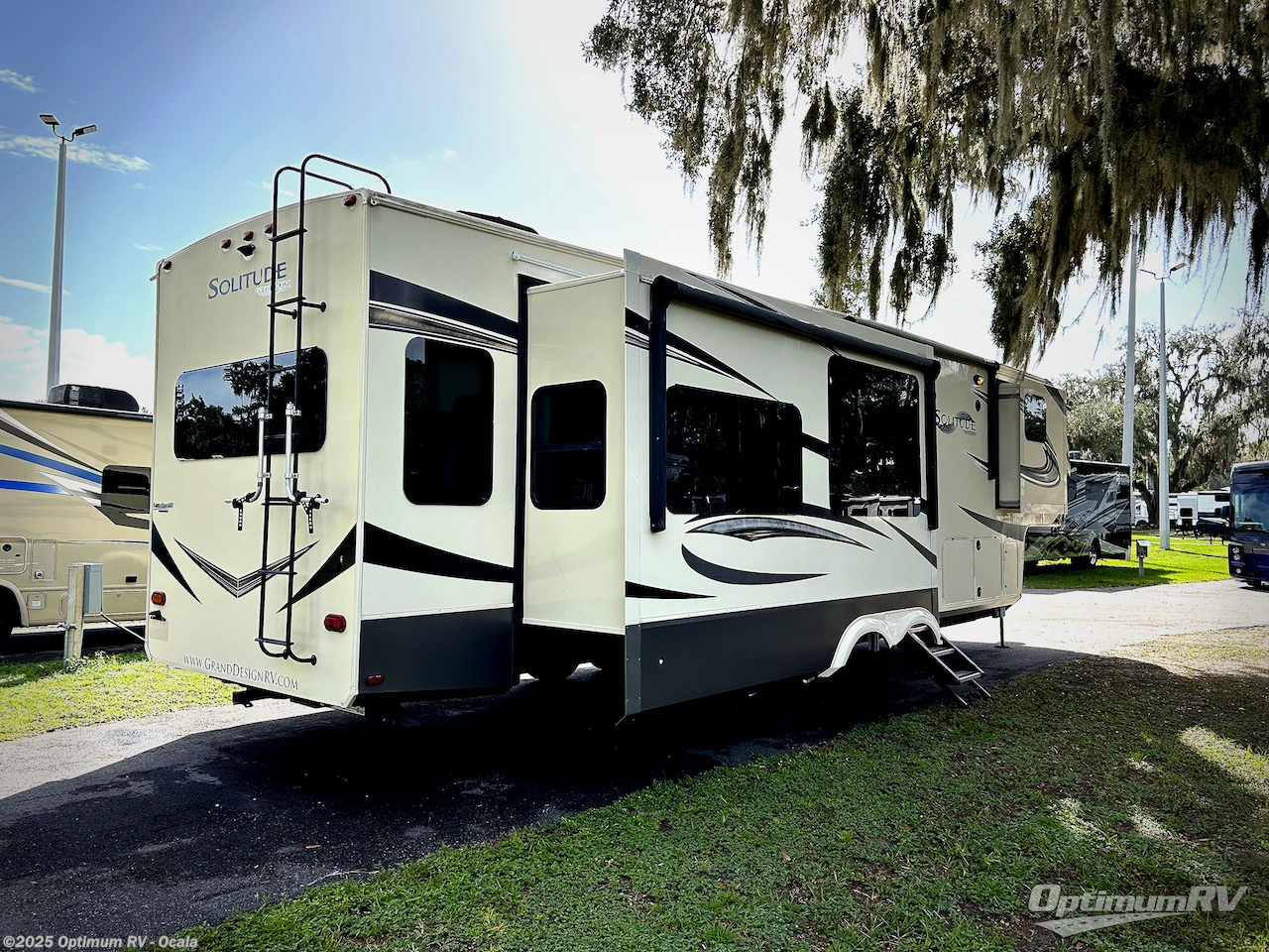 Call now about this 2019 Grand Design Solitude 385GK! 2019 Grand Design Solitude 385GK - Used Fifth Wheel For Sale by Optimum RV - Ocala in Ocala, Florida features Awning, Slideout