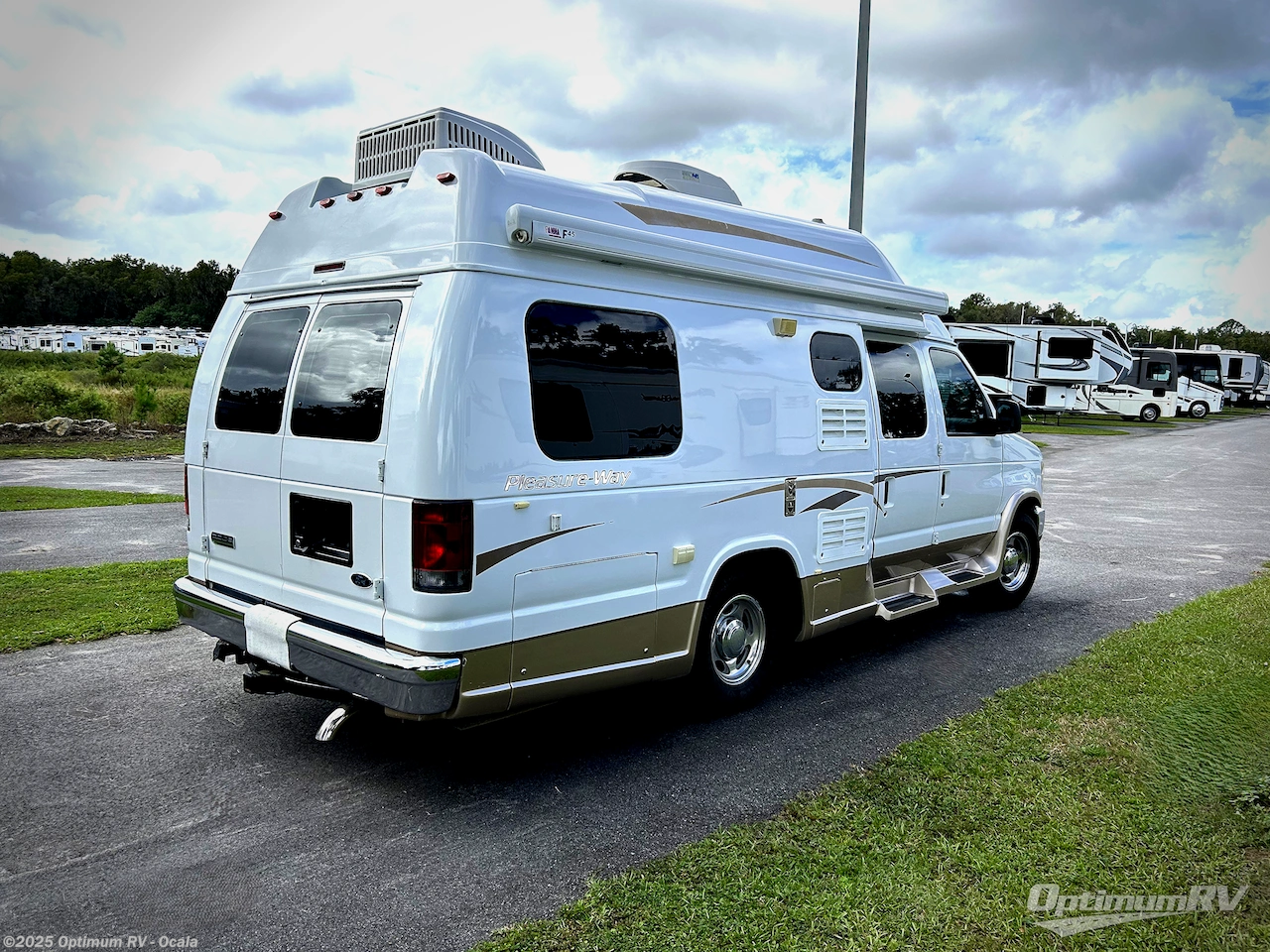 Call now about this 2009 Pleasure-Way Excel RD! 2009 Pleasure-Way Excel RD - Used Class B For Sale by Optimum RV - Ocala in Ocala, Florida
