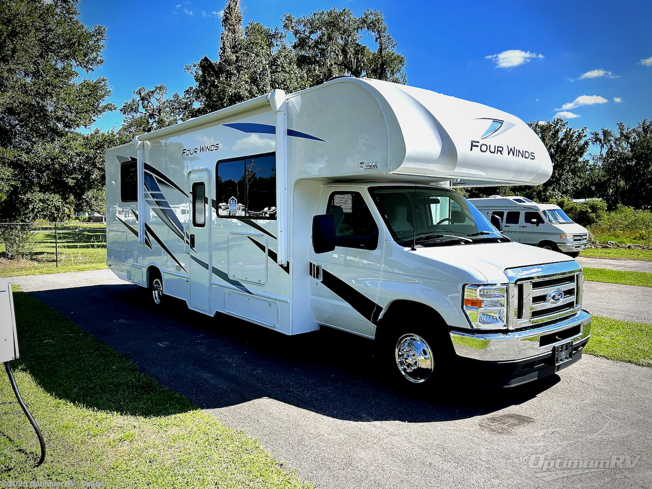 Email now about this 2024 Thor Four Winds 28Z! Used 2024 Thor Four Winds 28Z available in Ocala, Florida