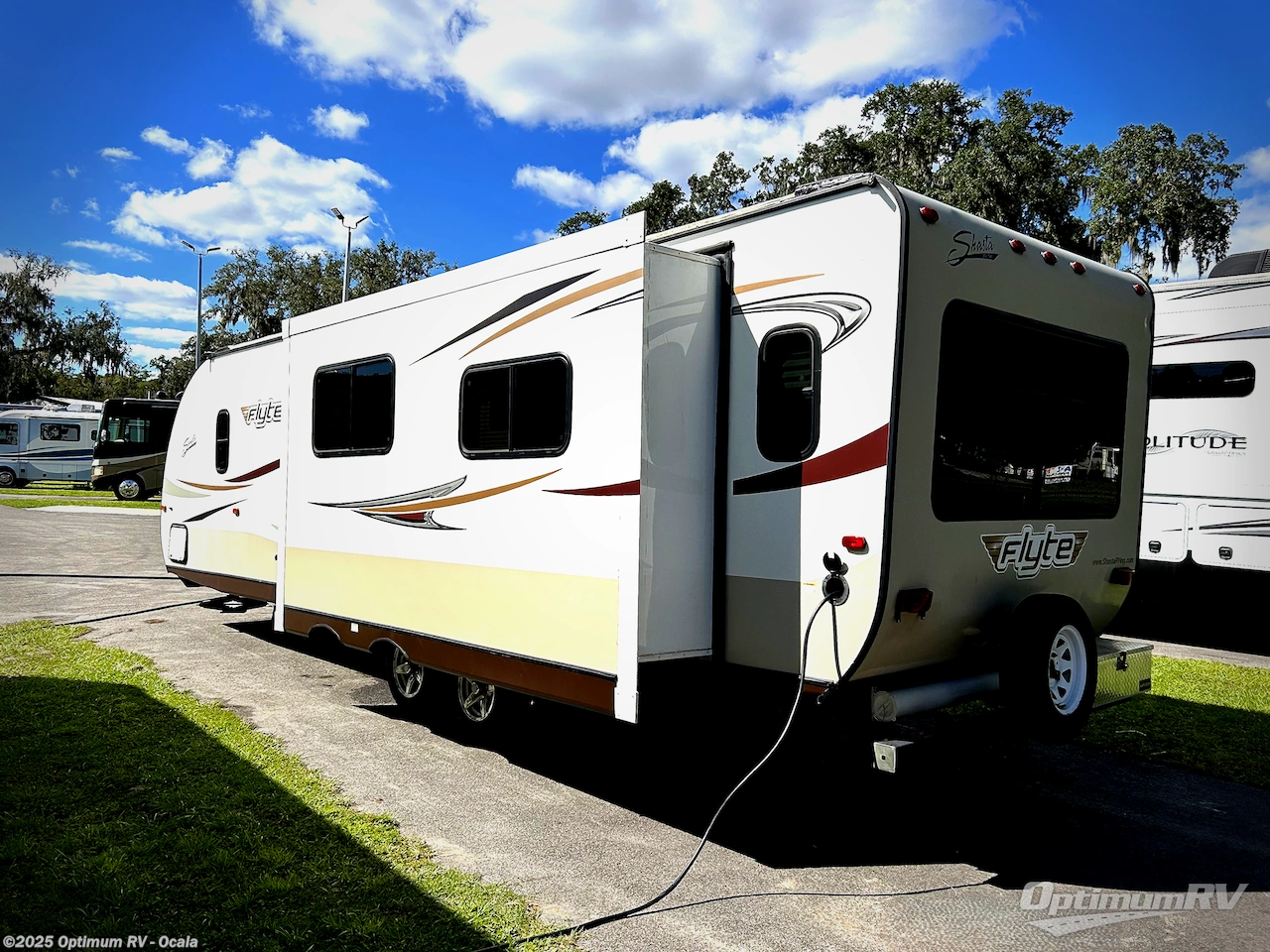Contact us now about this 2015 Shasta Flyte 265RL! 2015 Flyte 265RL by Shasta from Optimum RV - Ocala in Ocala, Florida