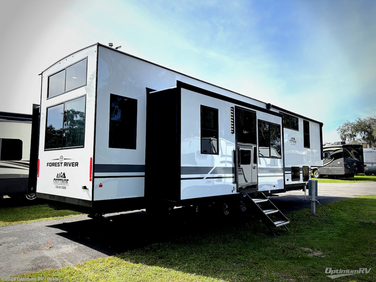 Call now about this 2026 Forest River Cedar Creek Cottage Fifth Wheels 412FWC! 2026 Forest River Cedar Creek Cottage Fifth Wheels 412FWC - New Fifth Wheel For Sale by Optimum RV - Ocala in Ocala, Florida features Slideout