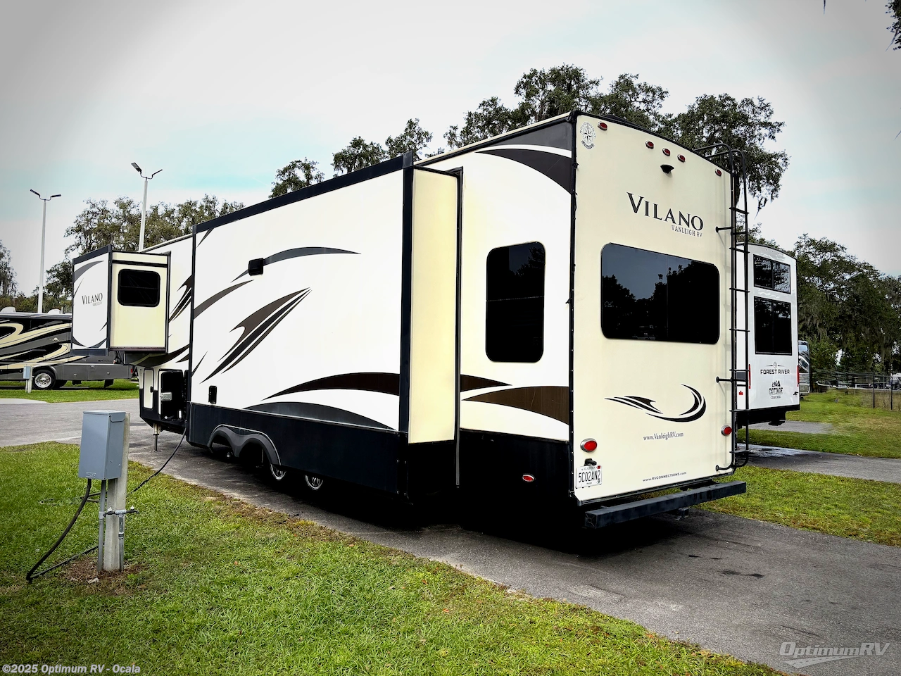 Contact us now about this 2018 Vanleigh Vilano 365RL! 2018 Vilano 365RL by Vanleigh from Optimum RV - Ocala in Ocala, Florida